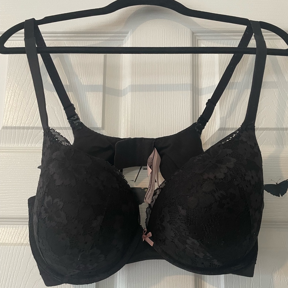 Victoria’s Secret black wired bra GUC